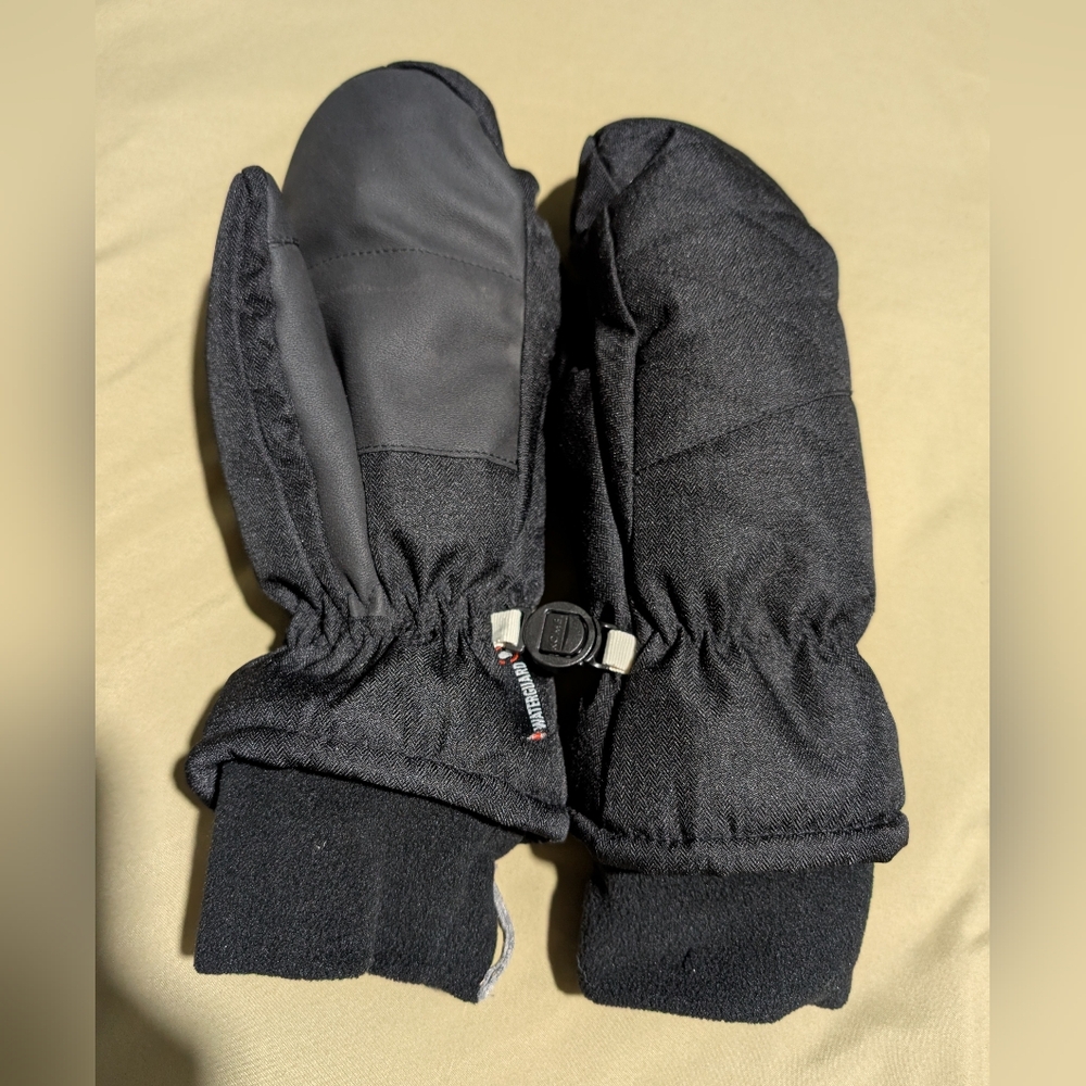 KOMBI Black Insulated Mittens Ladies S